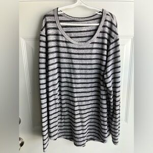 Roots gray and black striped long sleeve large